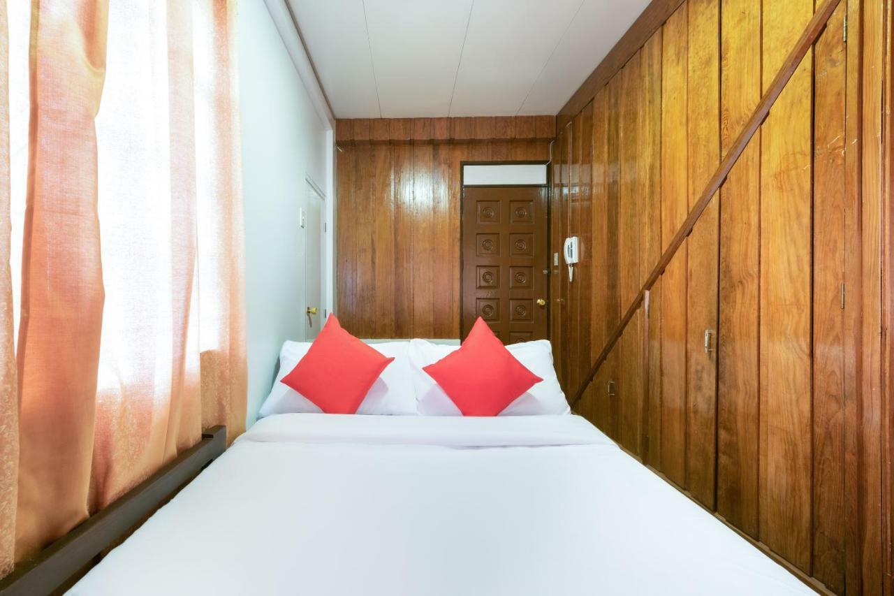 Oyo 122 The Peak Pines Pension Багио Экстерьер фото